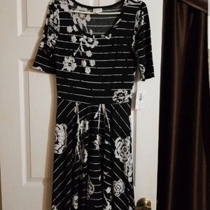 Lularoe L Nicole dress Black & white